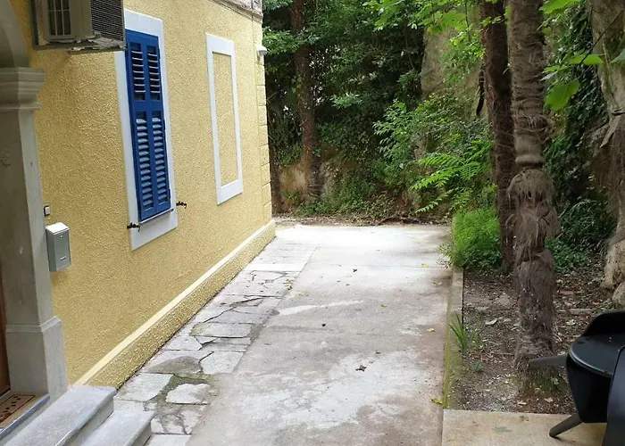 Apartment Kaza In Center, With Terrace, Private Parking, Step To The Sea