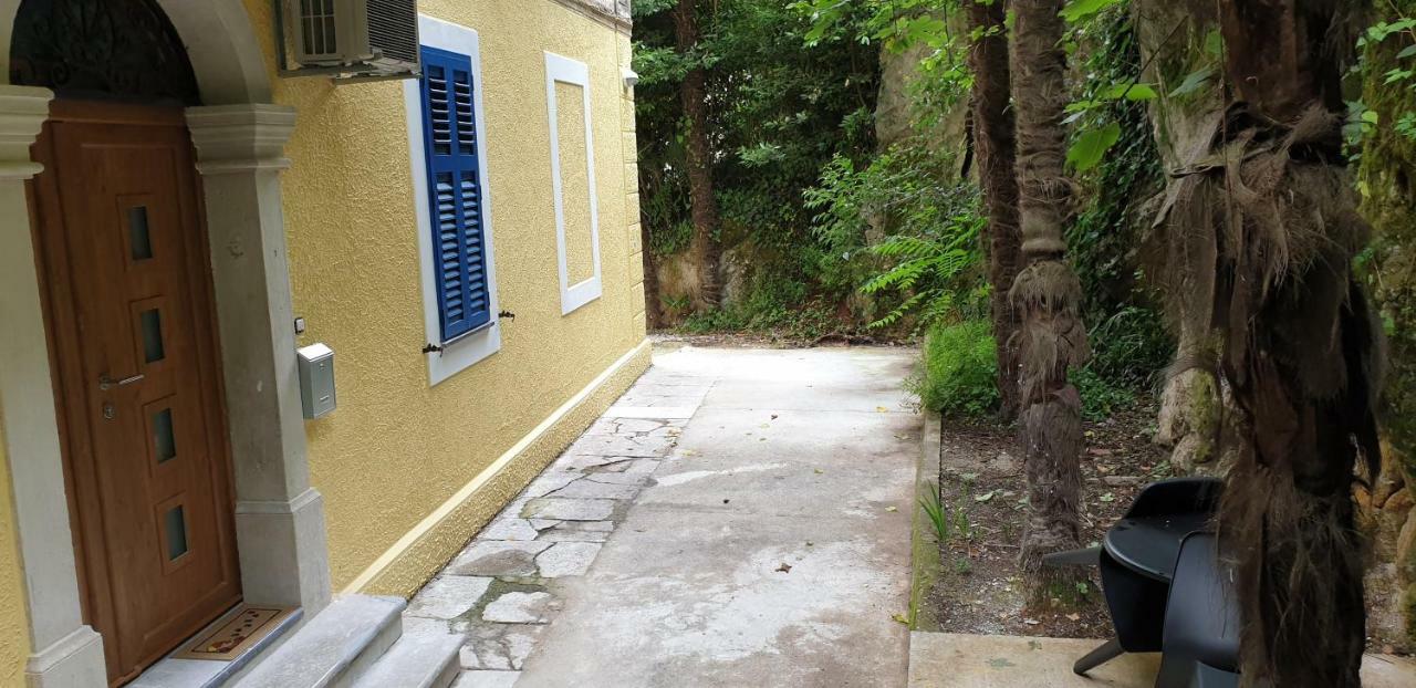 Apartment Kaza In Center, With Terrace, Private Parking, Step To The Sea