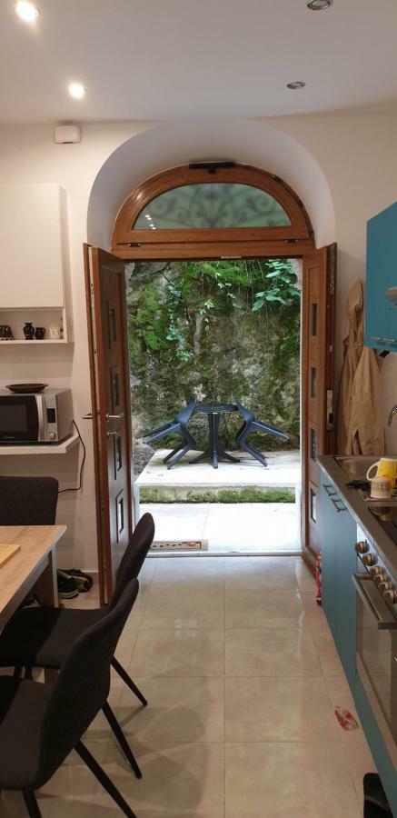 Kaza In Center, With Terrace, Private Parking, Step To The Sea *